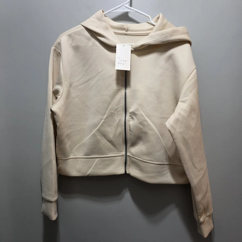 A New Day Ivory Crop Zip-Up Jacket Hoodie Size Medium NWT! - Picture 2 of 12